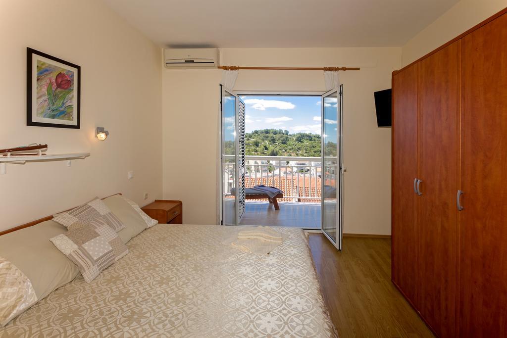 Vucic Apartments Hvar Town Exterior photo